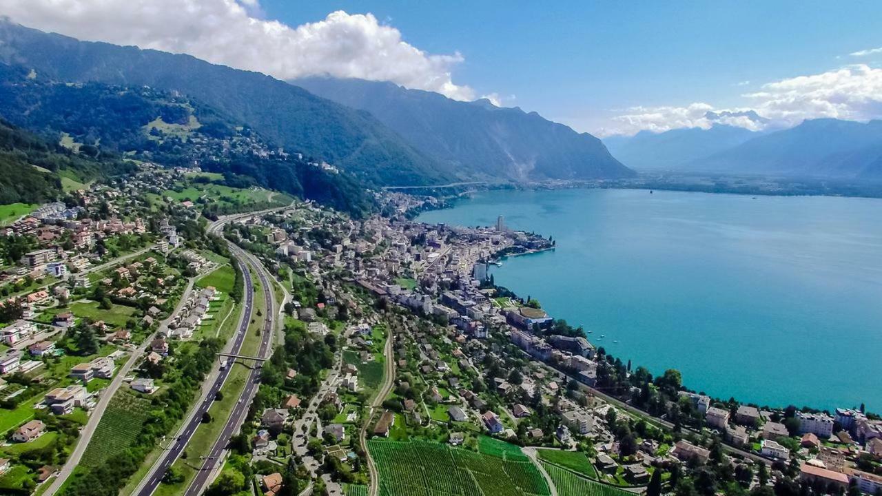 Montreux Castle | Charming Lake View Studio Exterior foto